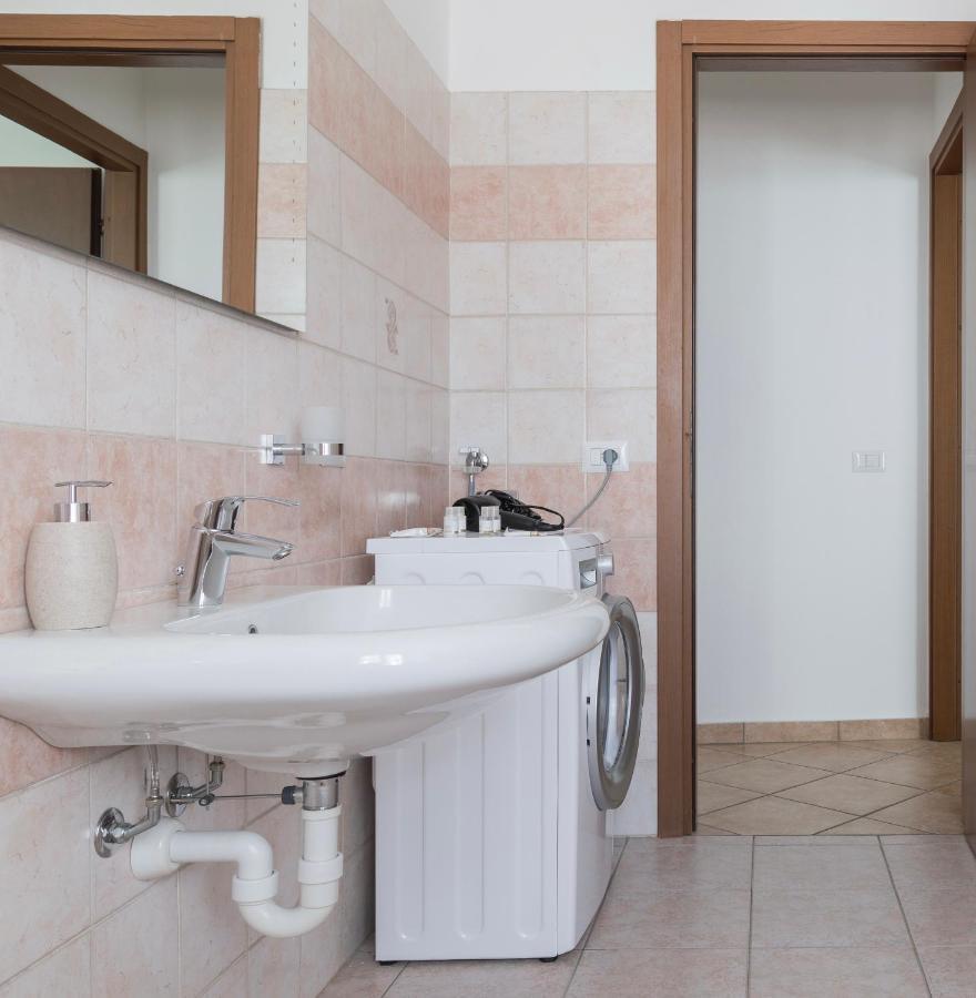 Aura Apartment - Como City Centre מראה חיצוני תמונה